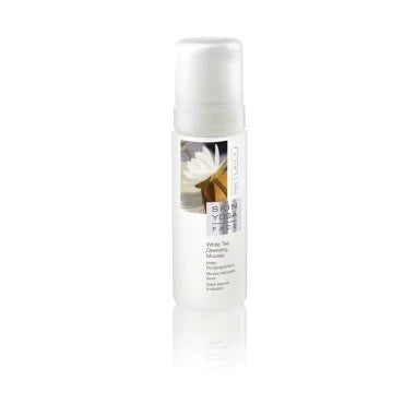 Mousse nettoyante au thé blanc